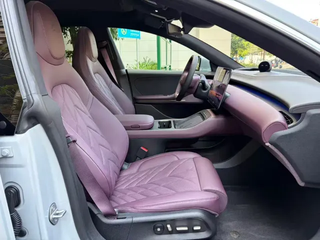 Nio ET5 Touring — Фото автомобиля 17