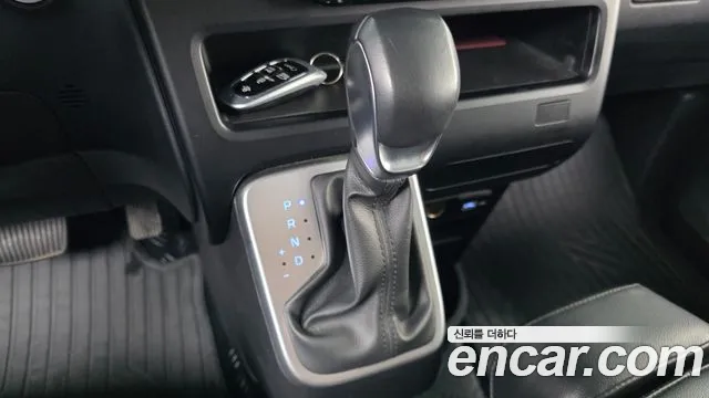 Hyundai Staria Staria Tourer 9 мест — Фото автомобиля 9