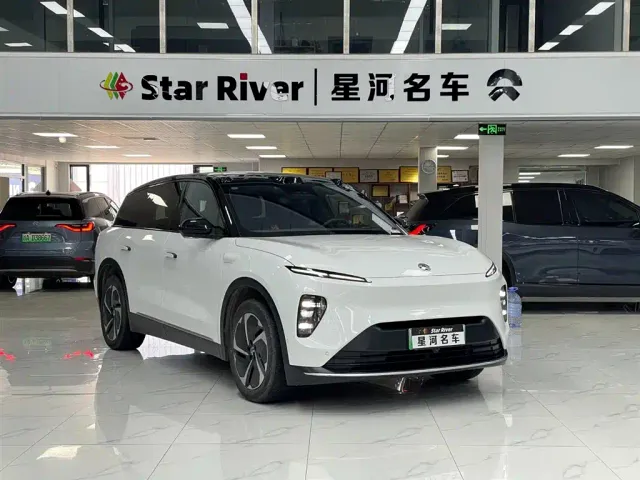 Nio ES8 — Фото автомобиля 2