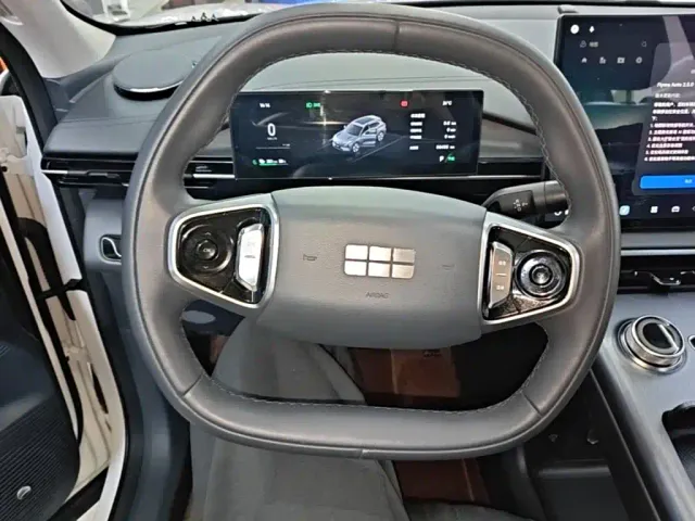 Geely Galaxy E5 — Фото автомобиля 10