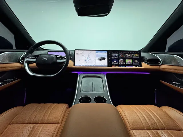Xpeng G9 — Фото автомобиля 9