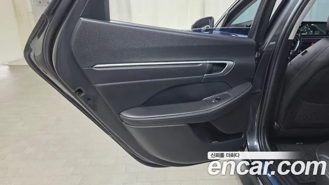 Hyundai Sonata — Фото автомобиля 25