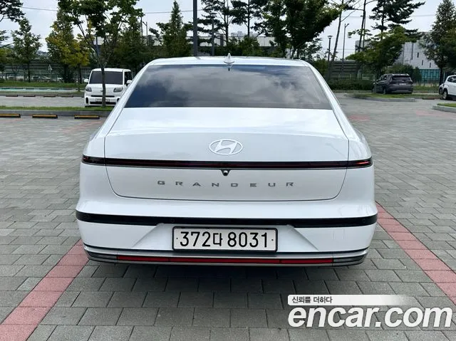 Hyundai Grandeur GN7 — Фото автомобиля 2