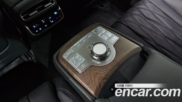 Genesis G80 Бензин 2.5 турбо AWD — Фото автомобиля 18