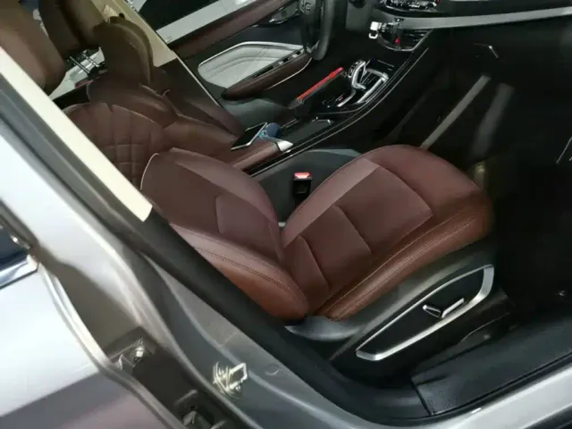 Geely Jiaji — Фото автомобиля 24