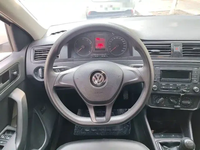 Volkswagen Santana — Фото автомобиля 10