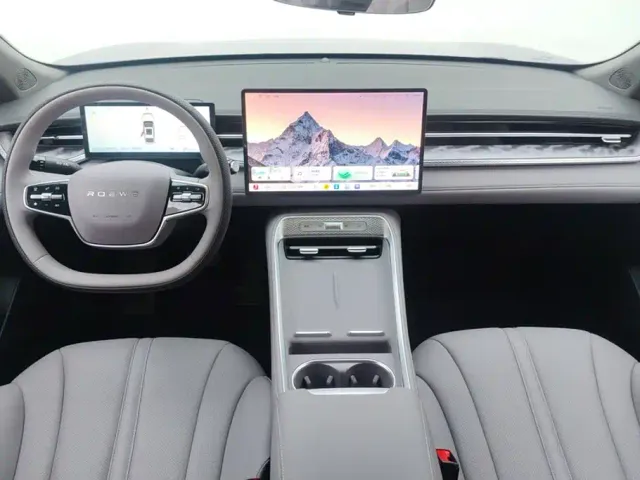 Roewe M7 DMH — Фото автомобиля 12