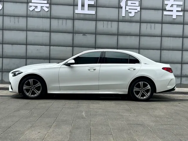 Mercedes-Benz C-Class — Фото автомобиля 7