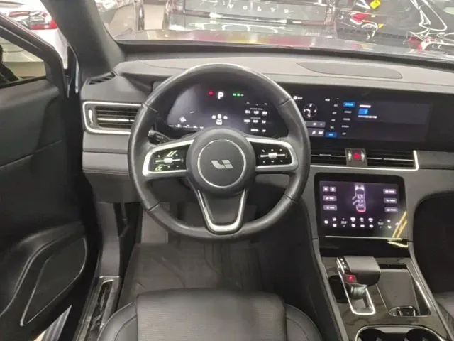 Li Auto ONE — Фото автомобиля 10