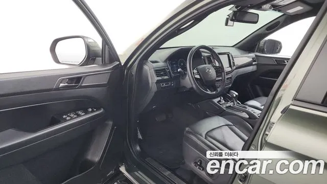 KG_Mobility_Ssangyong Rexton Новый Rexton Sport Khan Дизель 2.2 4WD — Фото автомобиля 20