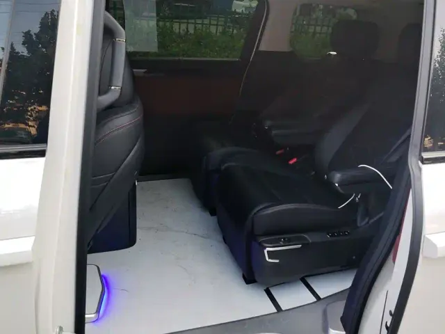 GAC Trumpchi E8 — Фото автомобиля 11