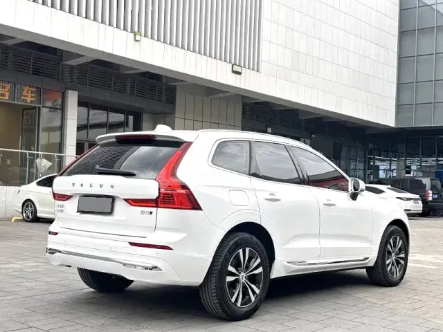 Volvo XC60 — Фото автомобиля 7