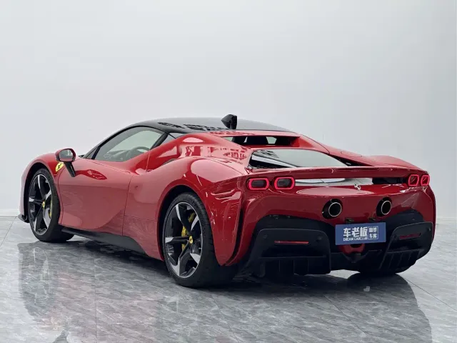 Ferrari SF90 — Фото автомобиля 6
