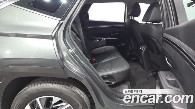 Hyundai Tucson Tucson (NX4) Дизель 2.0 2WD — Фото автомобиля 11