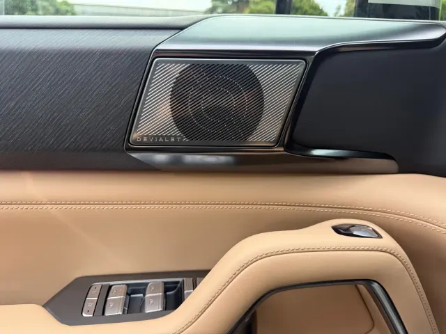 BYD FangChengBao Leopard 8 — Фото автомобиля 5