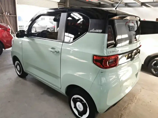 Wuling Hongguang Mini EV — Фото автомобиля 4