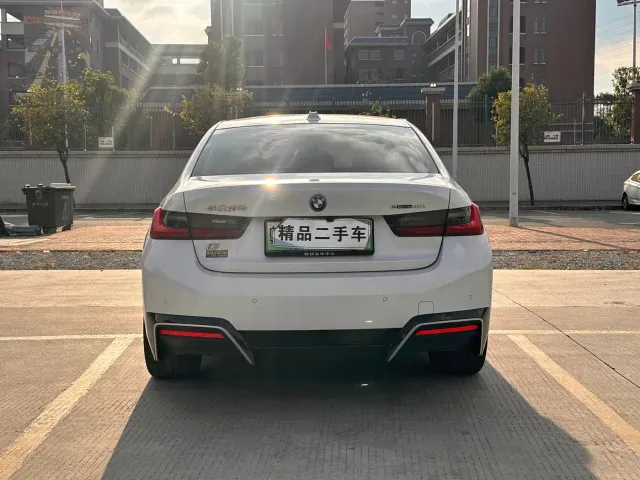 BMW i3 — Фото автомобиля 5