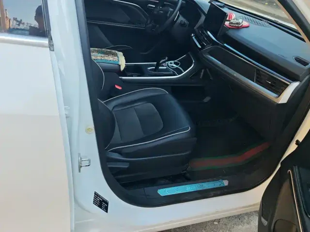 Haval H6 — Фото автомобиля 8
