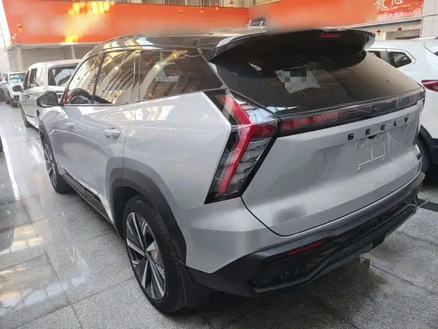 Geely Boyue L — Фото автомобиля 4