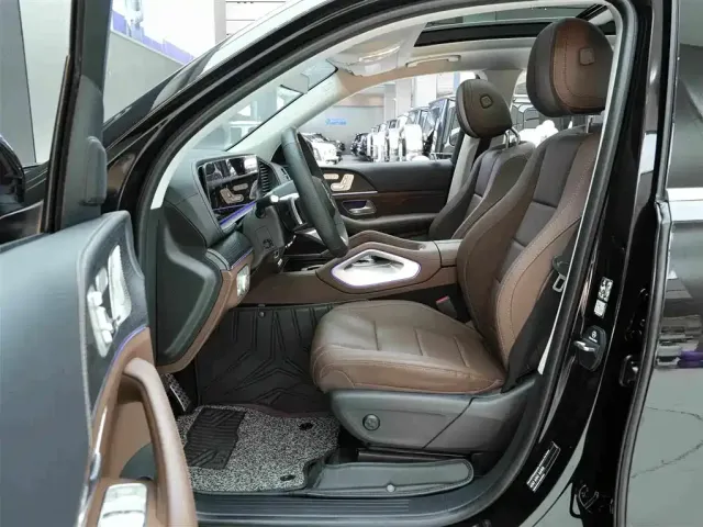 Mercedes-Benz GLS-Class — Фото автомобиля 11