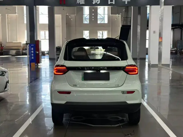 Leapmotor T03 — Фото автомобиля 8