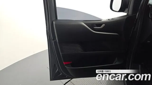 Hyundai Staria Новый Staria L3.5 Карго 5 мест — Фото автомобиля 22