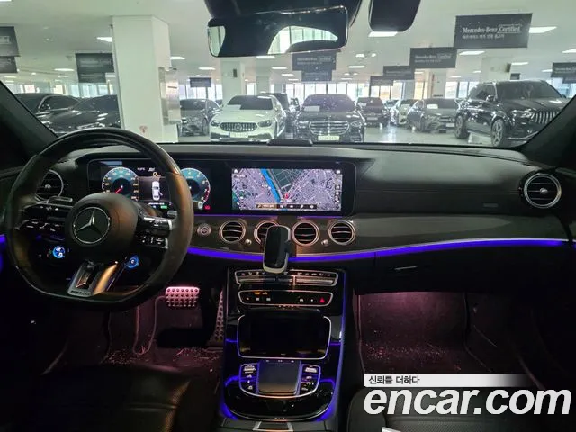 Mercedes-Benz E-Class — Фото автомобиля 7