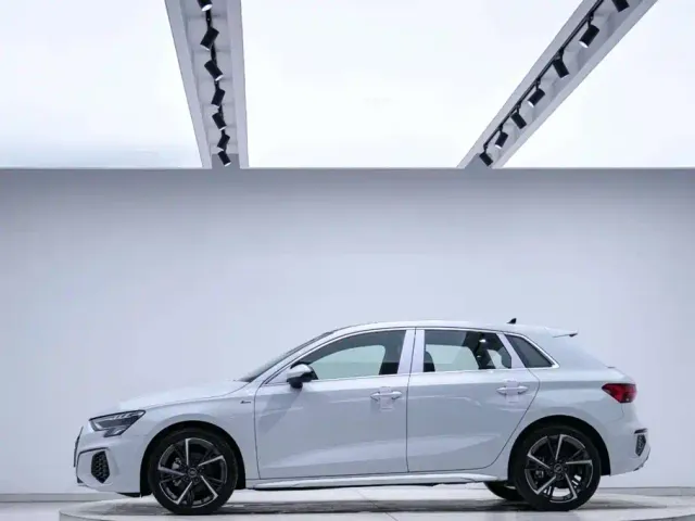 Audi A3 — Фото автомобиля 2