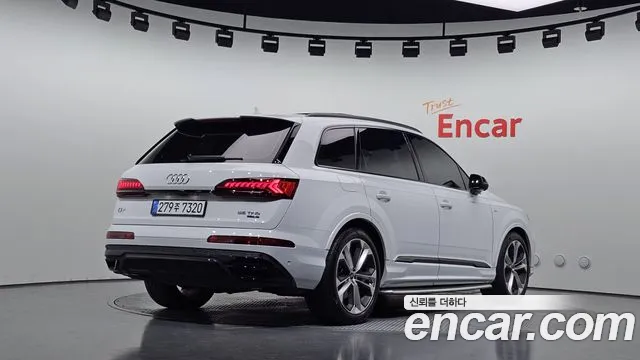 Audi Q7 4M — Фото автомобиля 2