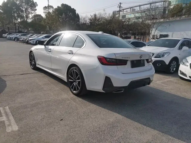 BMW 3 Series — Фото автомобиля 13