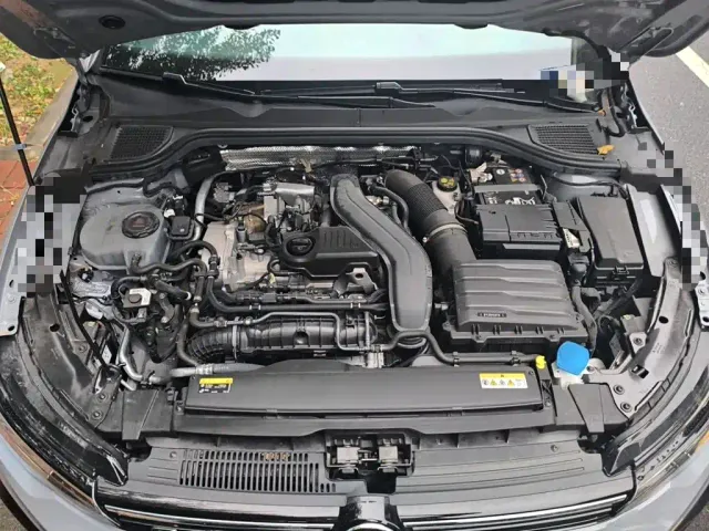 Volkswagen Golf — Фото автомобиля 21