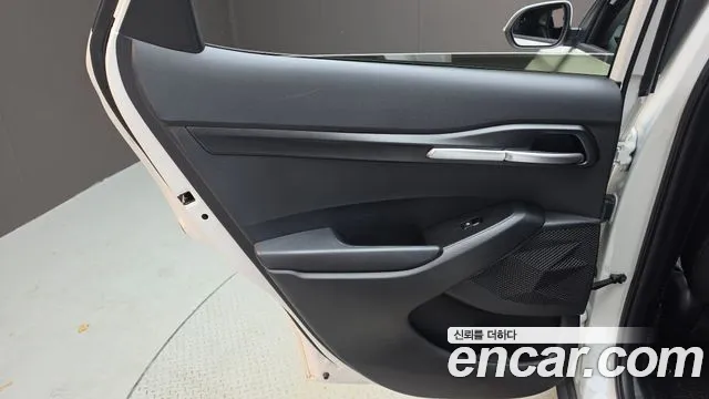 Kia Seltos New — Фото автомобиля 14