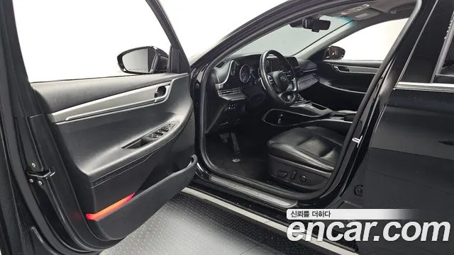 Hyundai Grandeur New — Фото автомобиля 10
