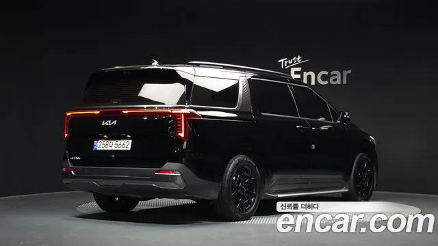 Kia Carnival 4th Gen — Фото автомобиля 2