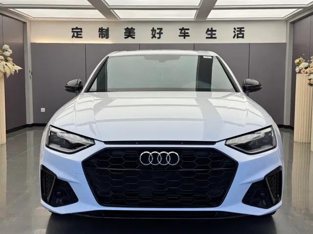 Audi A4L — Фото автомобиля 2