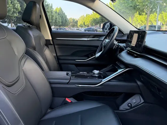 Haval H6 — Фото автомобиля 10