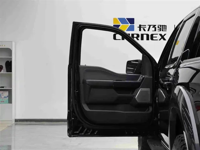 Ford F-150 Raptor — Фото автомобиля 7