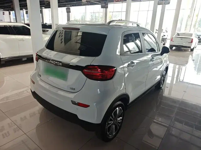Leapmotor T03 — Фото автомобиля 6