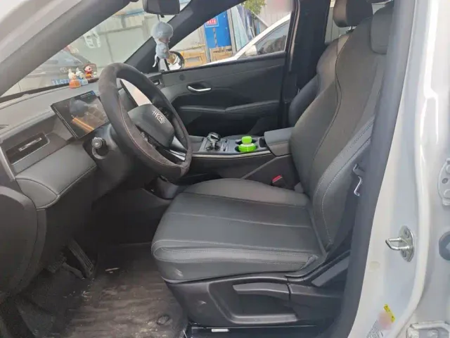 BYD Qin PLUS — Фото автомобиля 16