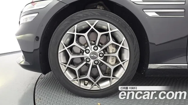 Genesis G80 RG3 — Фото автомобиля 5