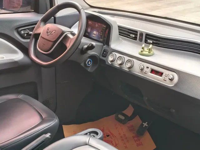 Wuling Hongguang Mini EV — Фото автомобиля 5