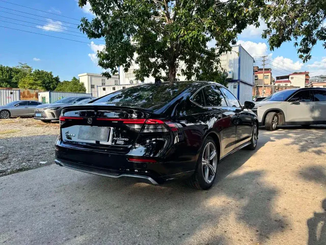 Honda Accord — Фото автомобиля 5