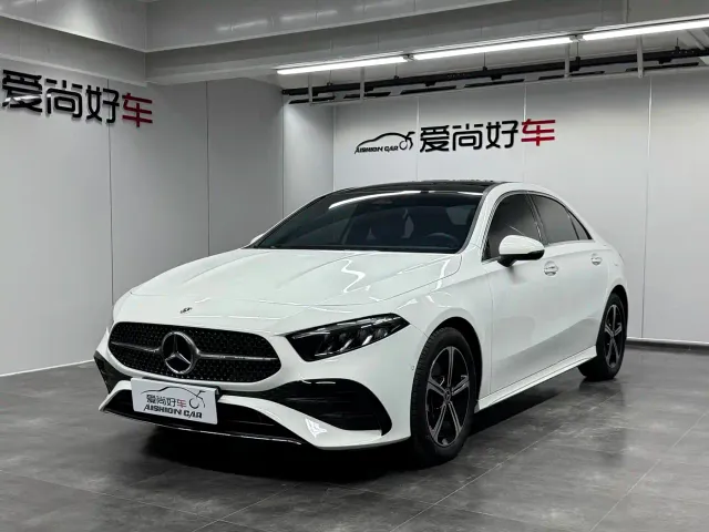 Фотография автомобиля — Mercedes-Benz A-Class