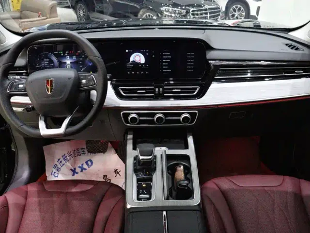 Hongqi HS5 — Фото автомобиля 9