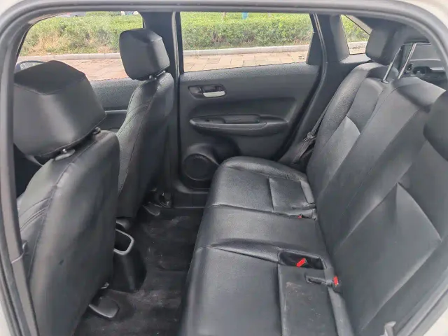 Honda Fit — Фото автомобиля 7