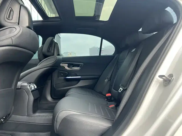 Mercedes-Benz C-Class — Фото автомобиля 11