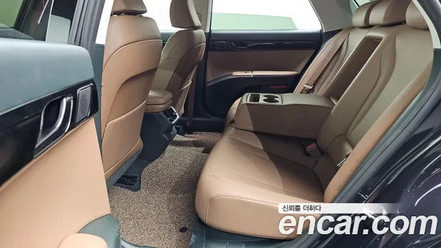 Hyundai Grandeur GN7 — Фото автомобиля 11