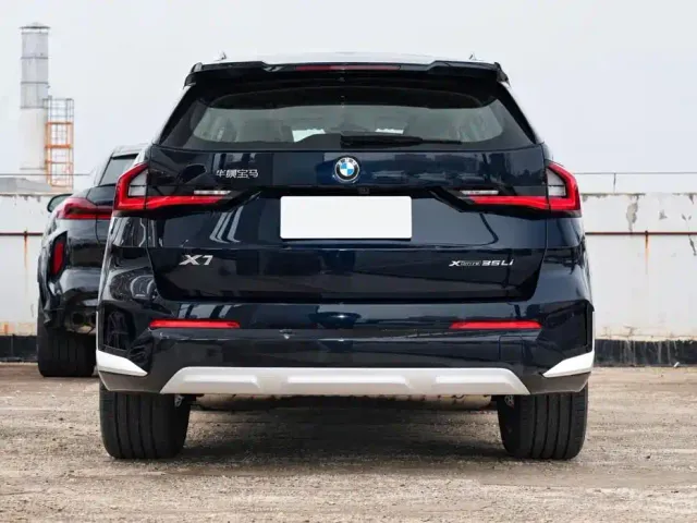BMW X1 — Фото автомобиля 5