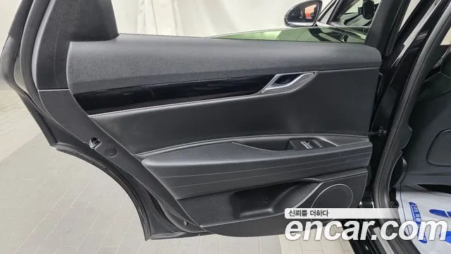 Genesis G80 RG3 — Фото автомобиля 14