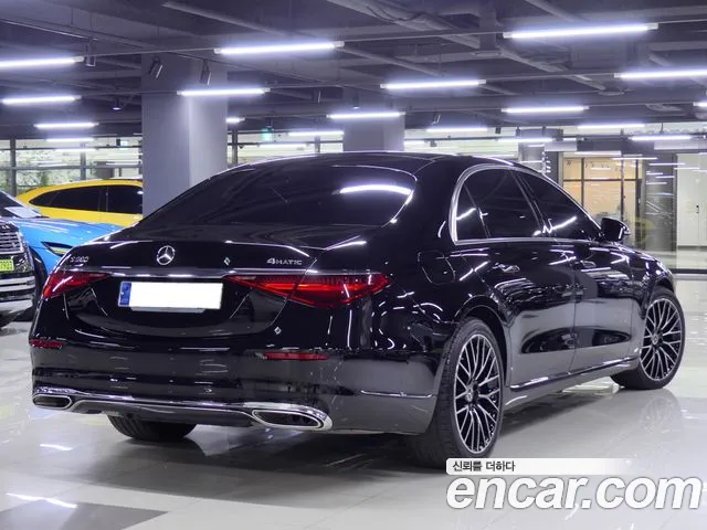 Mercedes-Benz S-Class — Фото автомобиля 3